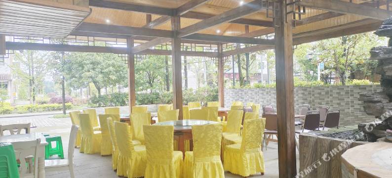 重庆露强度假酒店图片