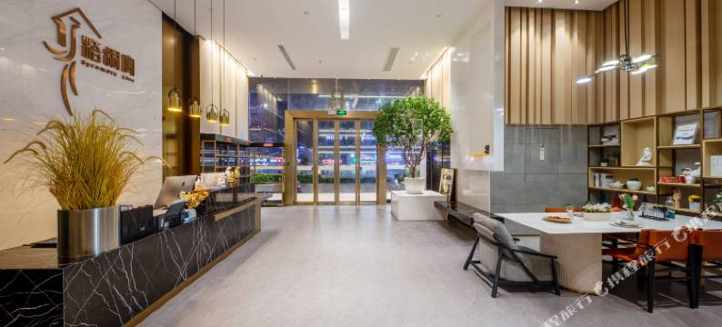 梧桐寓酒店(深圳天安云谷雪象地铁站店)图片