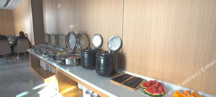 凌山居(昭苏夏塔景区店)图片