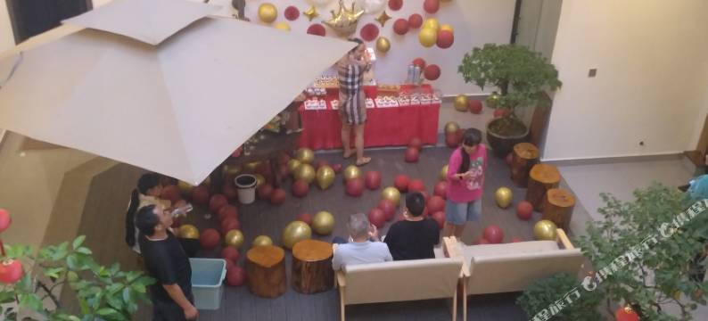 丘山.半舍美宿(腾冲和顺古镇店)图片