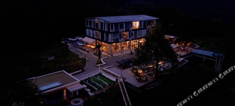 漫堡·朵宿图片