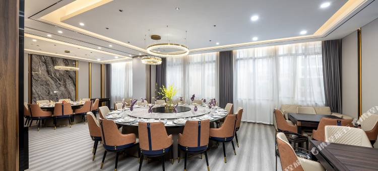 仁怀拉昆塔温德姆酒店(铂金城方圆荟购物广场店)图片