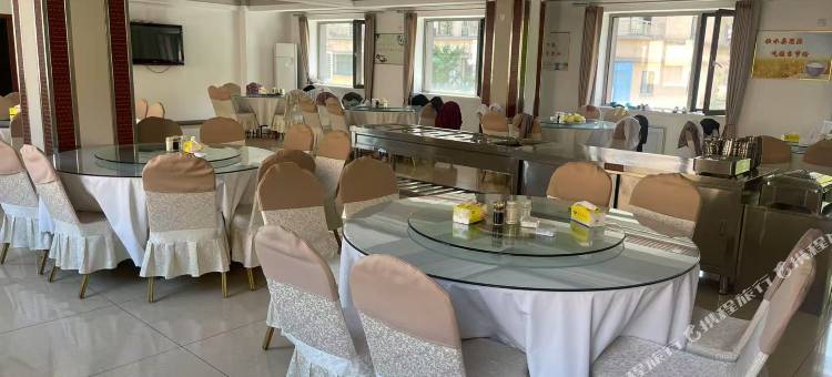 云栖酒店(丹东宽甸店)图片