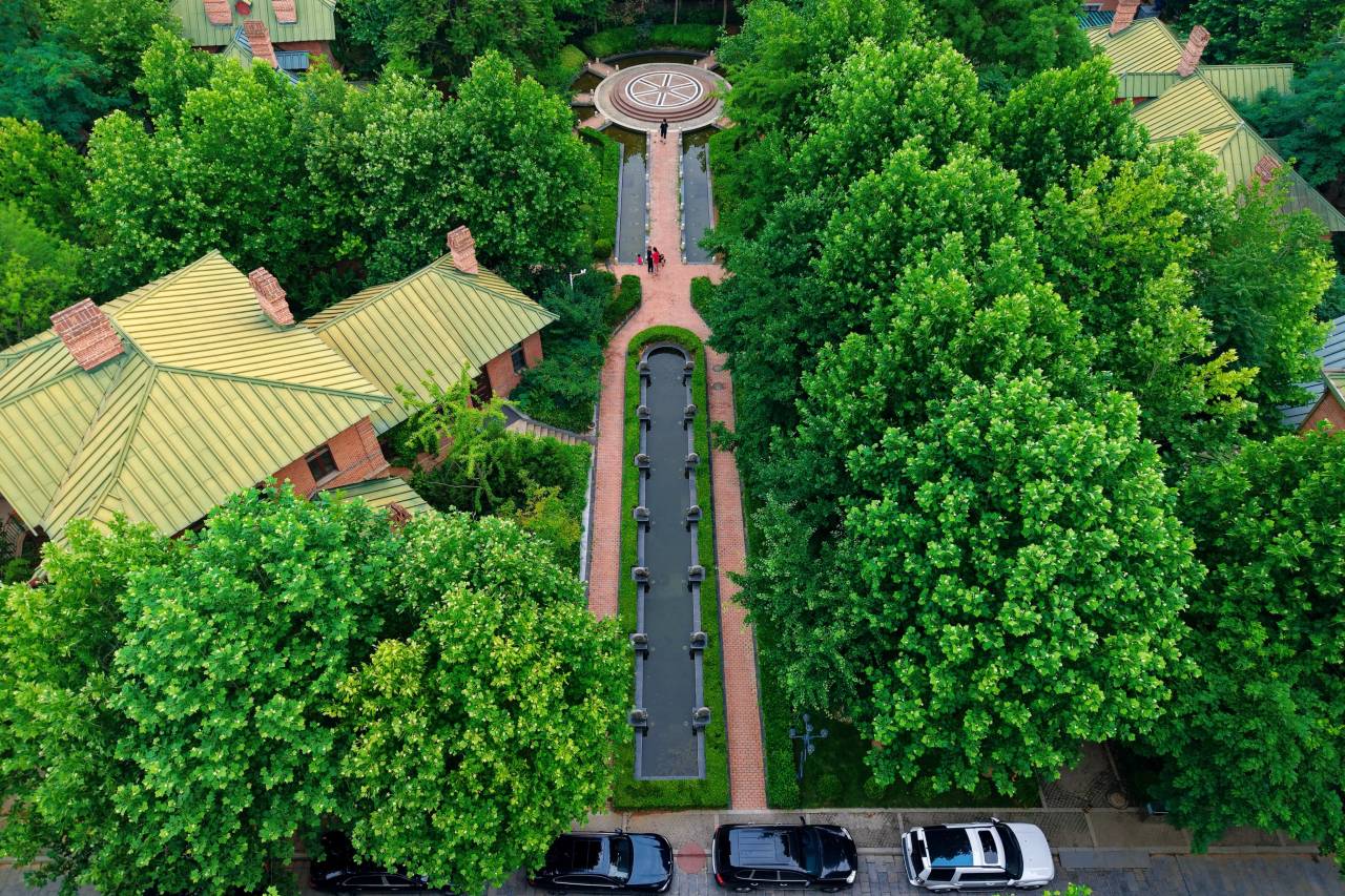 1896花园酒店(大连火车站中山广场店)图片