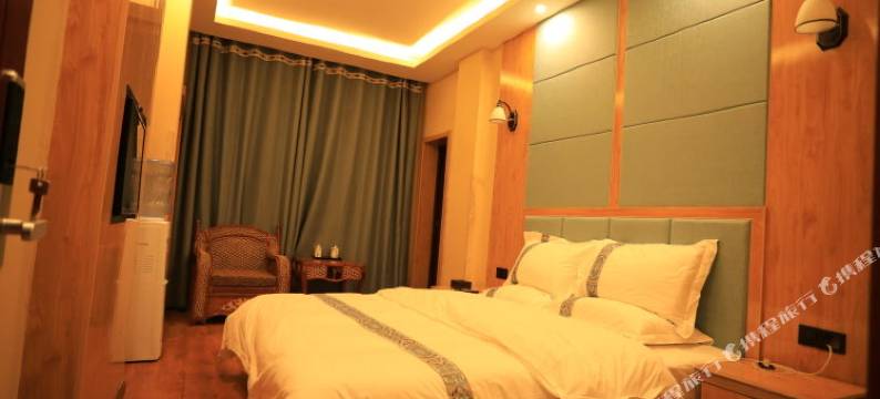 炉霍阳光酒店图片