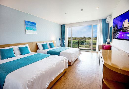 The Four Grace ResortHotel Overview