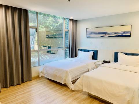 君安商务酒店(深圳海雅缤纷城店)