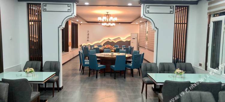 镜泊湖纳山纳湖度假酒店图片