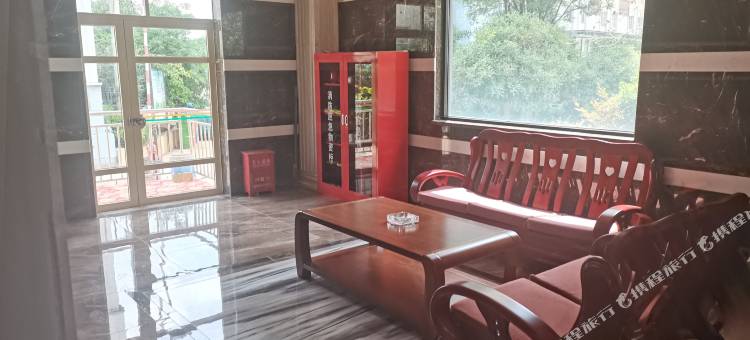 UP酒店(石林万城阿诗玛小镇驾考中心店)图片