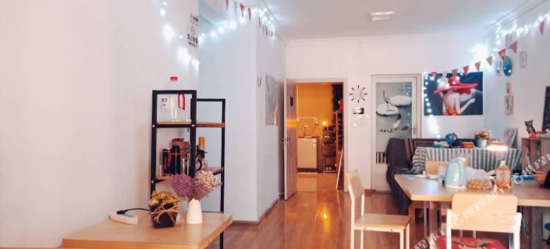 鱼摆摆青年旅舍(贵阳花果园白宫店)图片