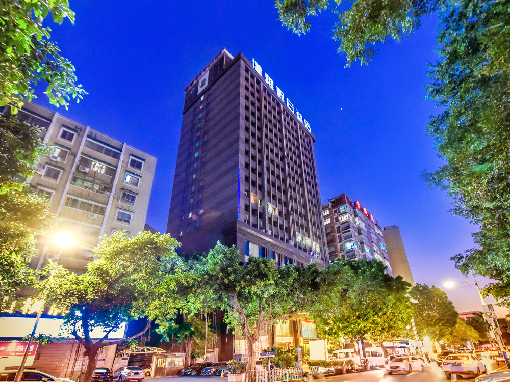 Boya Holiday HotelOver view