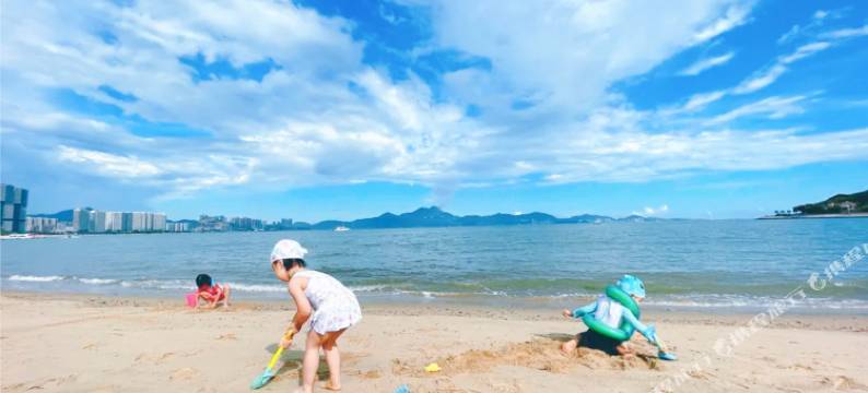 听海故事·海景公寓(小径湾店)图片