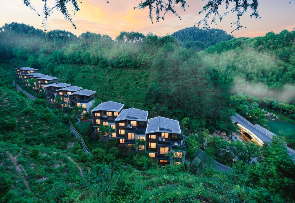 黄山水云间香榧谷酒店外景图