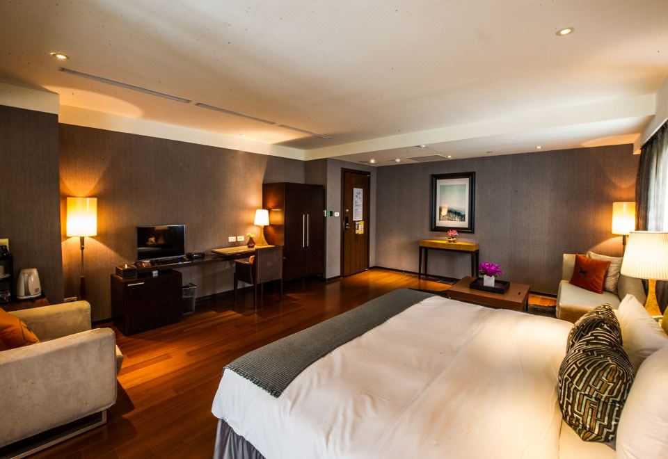 Aqua Bella Hotel Hotel Overview