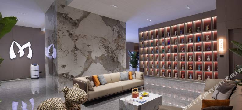 Mplus设计师酒店(都江堰景区大融城店)图片