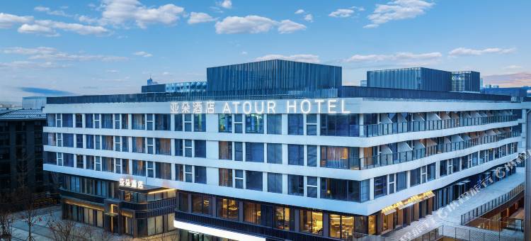 郑州北龙湖金融中心亚朵酒店图片