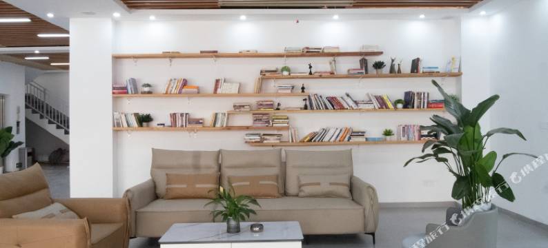 西双版纳景洪沛元酒店(嘎洒机场高铁店)图片