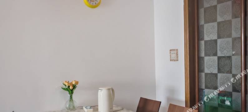 青春行女生青年民宿图片