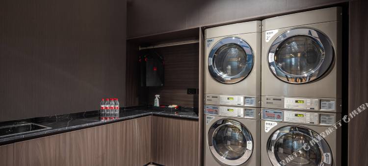 靖江金融中心Radisson RED丽芮酒店图片