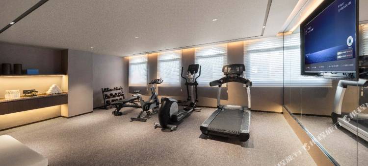 乌鲁木齐国际大巴扎民街亚朵酒店图片