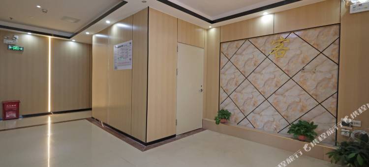深圳鑫云天酒店(宝安机场固戍地铁站店)图片