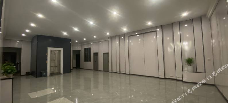 盘州海红酒店(兴凯花园店)图片