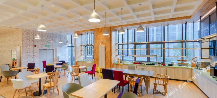 康铂酒店(西宁高铁火车站店)图片