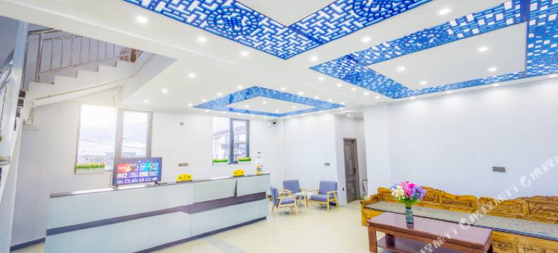 纳木湖假日酒店(纳木措景区店)图片