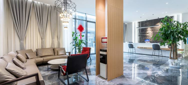 玖栖·壹宿酒店(汉中高铁站中心广场店)图片