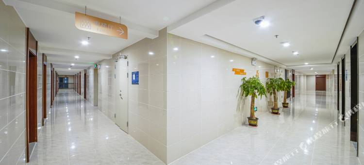 佛山宇宙系酒店公寓(万民金海城东平地铁站店)图片