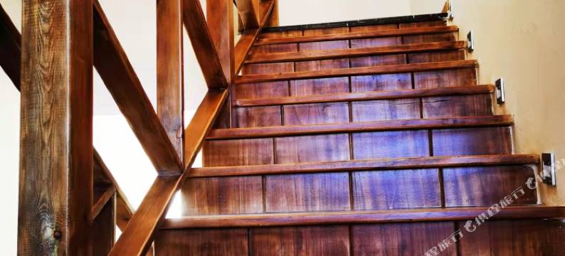 马尔康夏央民宿图片