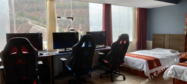 延川昀朗电竞酒店图片