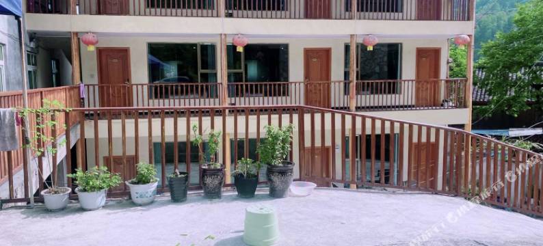 海螺沟杨佰佬金银山酒店图片