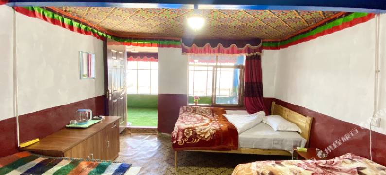 尼玛县当惹雍措湖景宾馆图片