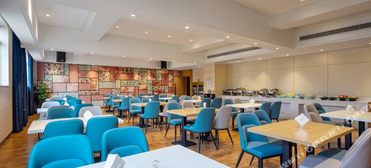 希岸·轻雅酒店(自贡华商国际城店)图片