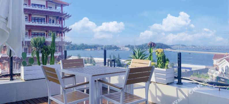 花间聆海民宿(东山岛风动石店)图片
