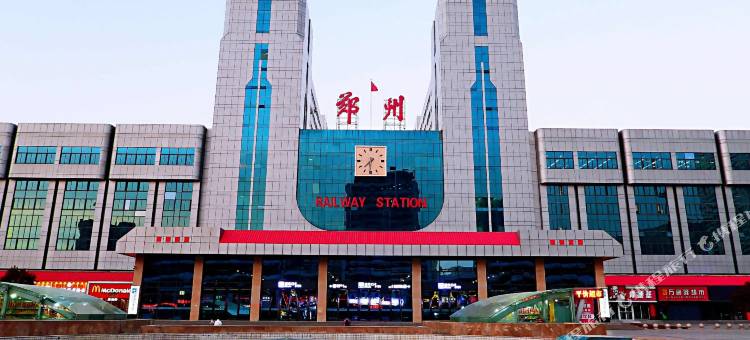 守候·静谧商旅轻居(郑州站二七广场地铁站店)图片