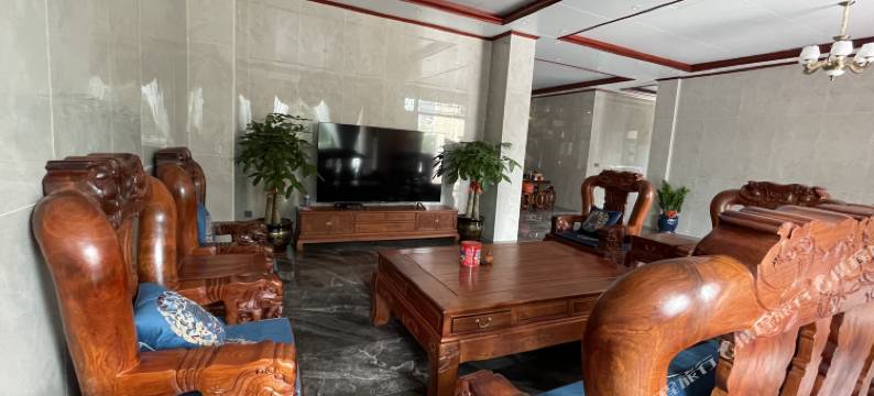 万尾金滩浪花朵朵民宿图片