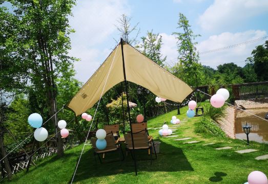 Chengdu Sihe Homestay Hotel Overview