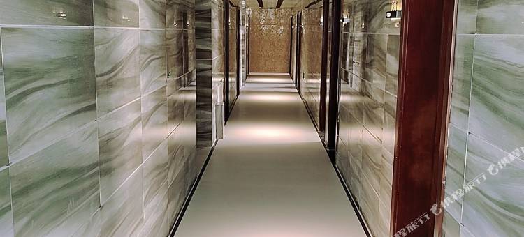 易佰良品酒店(夏津华夏新城店)图片