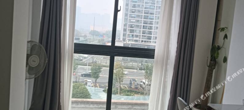 杭州莱舍公寓(浦沿地铁站店)图片