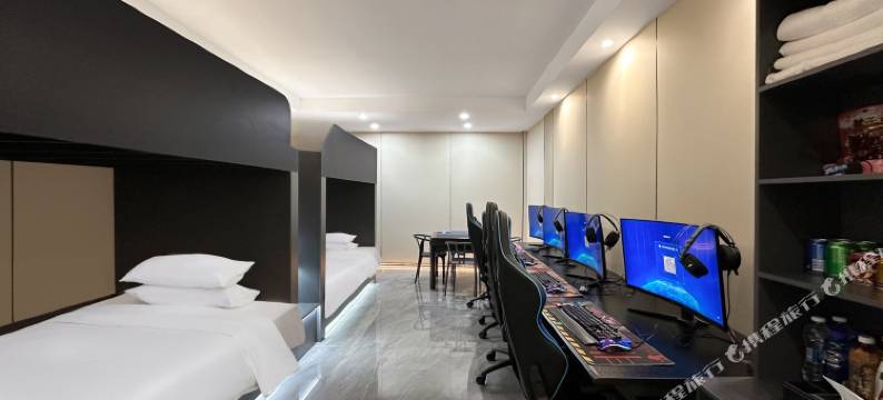 HiGo电竞观影酒店(信阳火车站天润广场店)图片