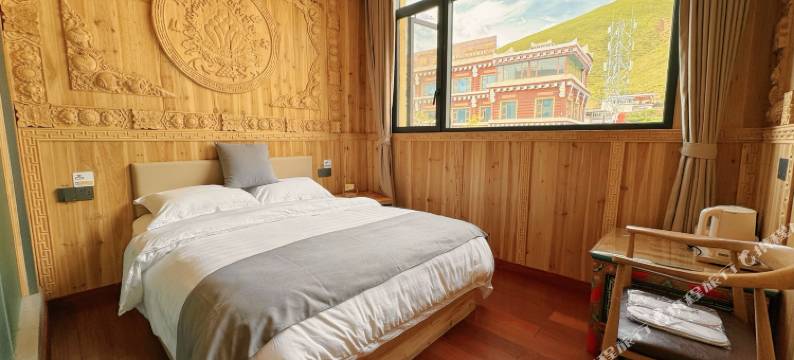 道孚尼恰民宿(尊胜白塔店)图片