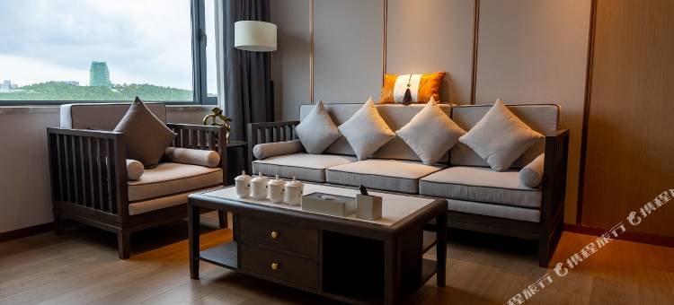 济南黄河宾馆(千佛山舜耕国际会展中心店)图片