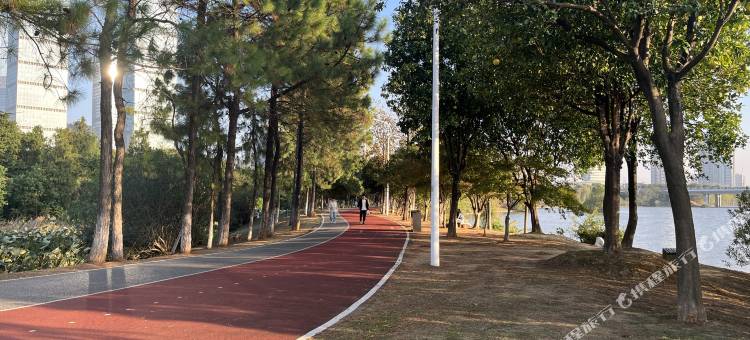 栖幕影音·CityNest·LOFT拾光逸居(青花东岸艾溪湖东地铁站店)图片