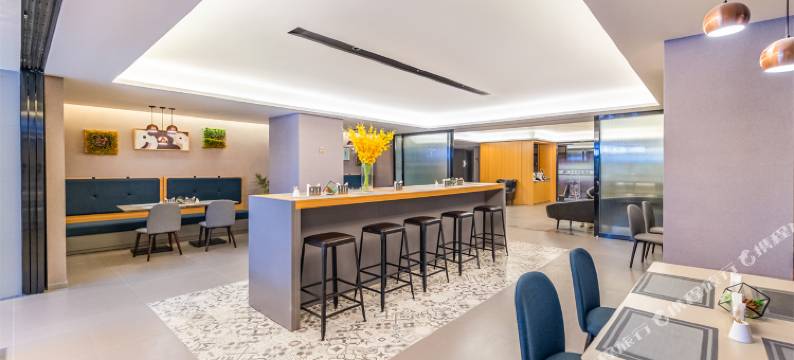 如家商旅酒店(昭通镇雄亿联国际商贸城店)图片