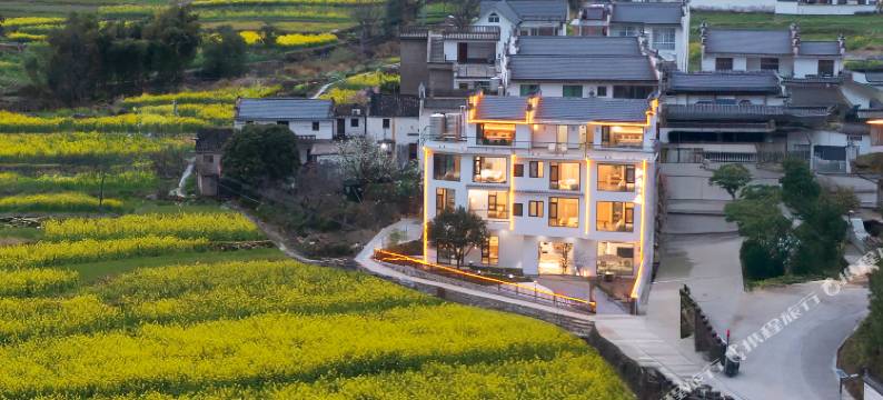 江南·遇天然氧吧环景设计民宿(篁岭风景区店)图片