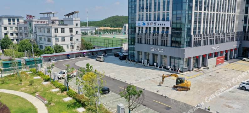 云闪住未来宾馆(太湖汽车城店)图片