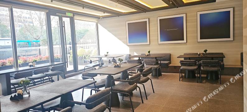 西安曲江万象城轻居酒店图片