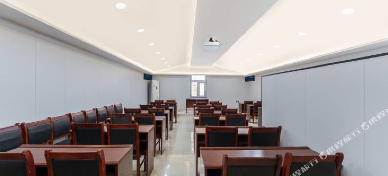 蓝月亮智能酒店(老君山景区店)图片